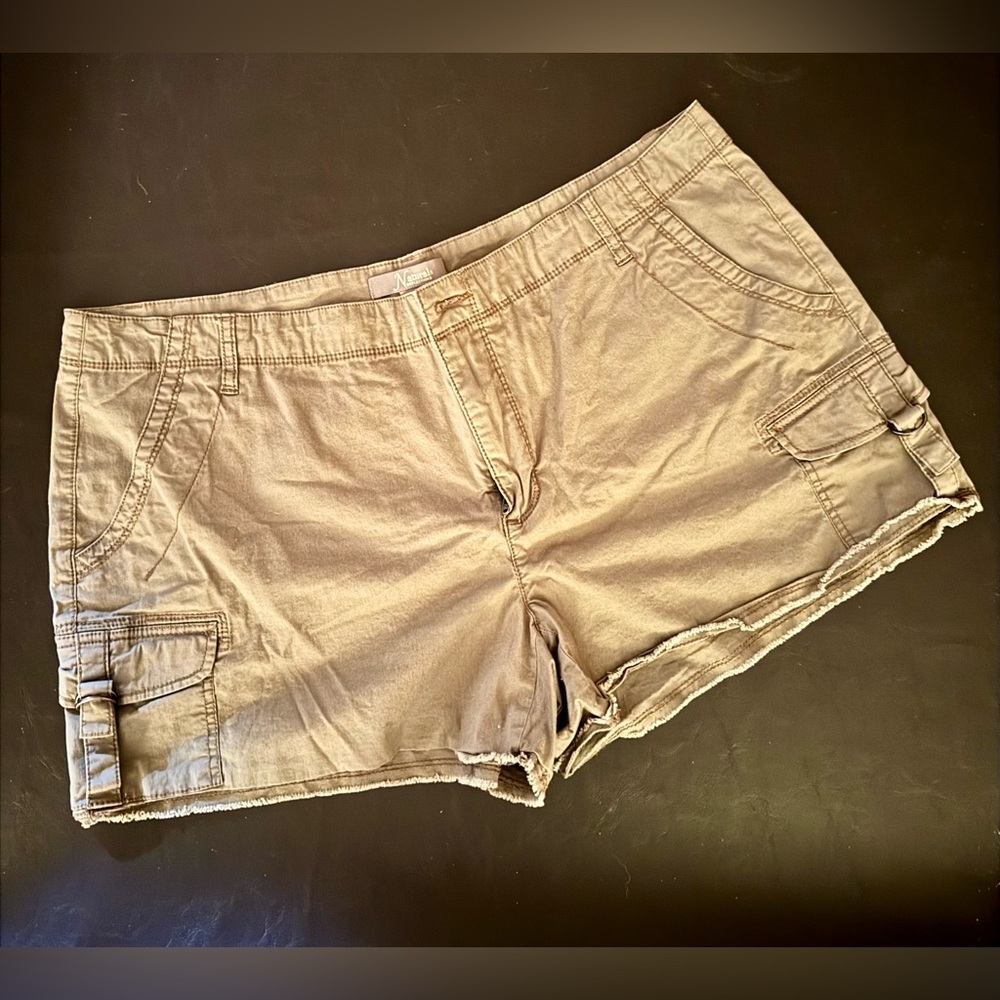 Natural reflections Cargo Shorts Casual Utility Frayed Hem - Picture 2 of 7